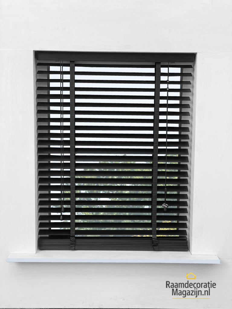 Houten jaloezie��n 50mm zwart